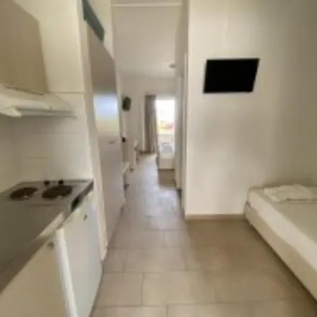 Aparthotel Thealos *